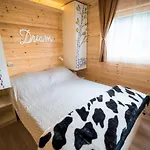 Glamping Krone Kolpa Heaven Semesterpark Adlesici