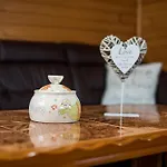 Glamping Krone Kolpa Heaven Semesterpark Adlesici