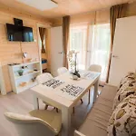 Semesterpark Glamping Krone Kolpa Heaven 2*