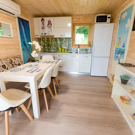 Glamping Krone Kolpa Heaven 2* Adlesici