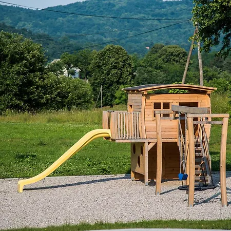 Glamping Krone Kolpa Heaven Semesterpark Adlesici