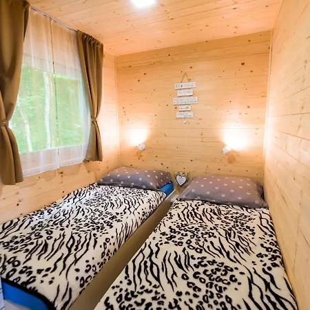 Glamping Krone Kolpa Heaven Park za odmor Adlesici
