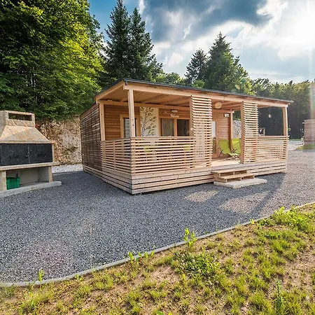 Glamping Krone Kolpa Heaven Počitniški park Adlesici